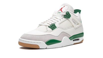 Jordan 4 Retro SB "Pine Green"