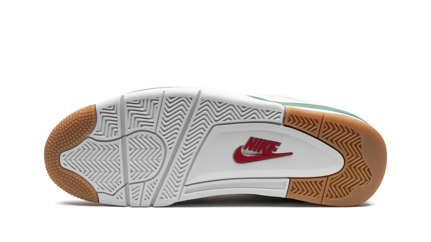 Jordan 4 Retro SB "Pine Green"
